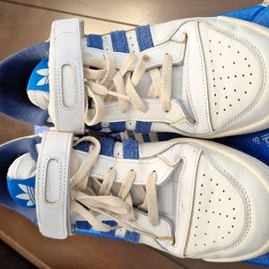 Forum 84 low blue thread